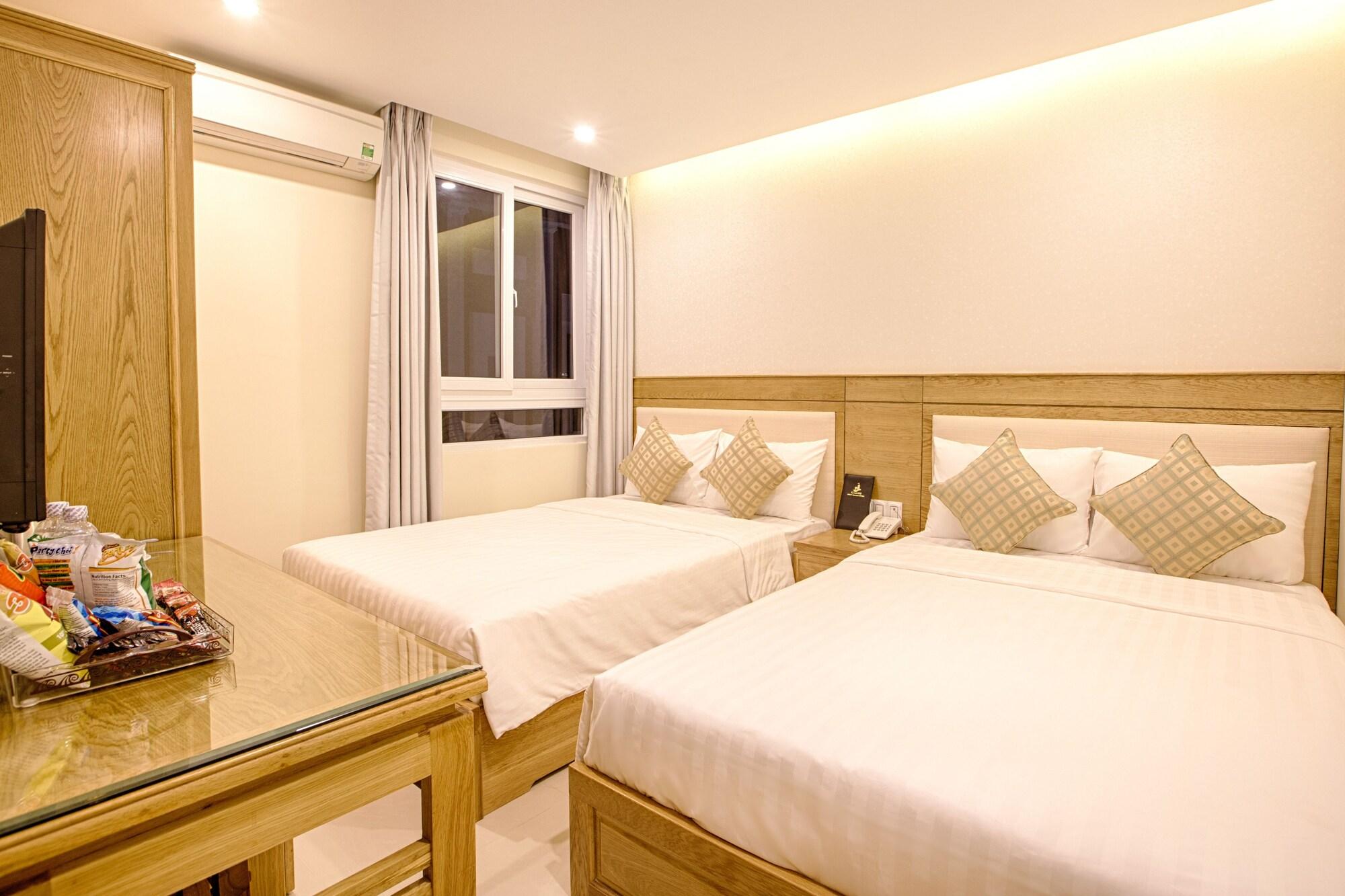 Sea Castle Hotel Da Nang Exterior photo