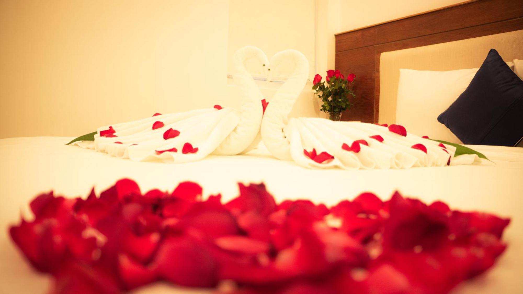 Sea Castle Hotel Da Nang Exterior photo