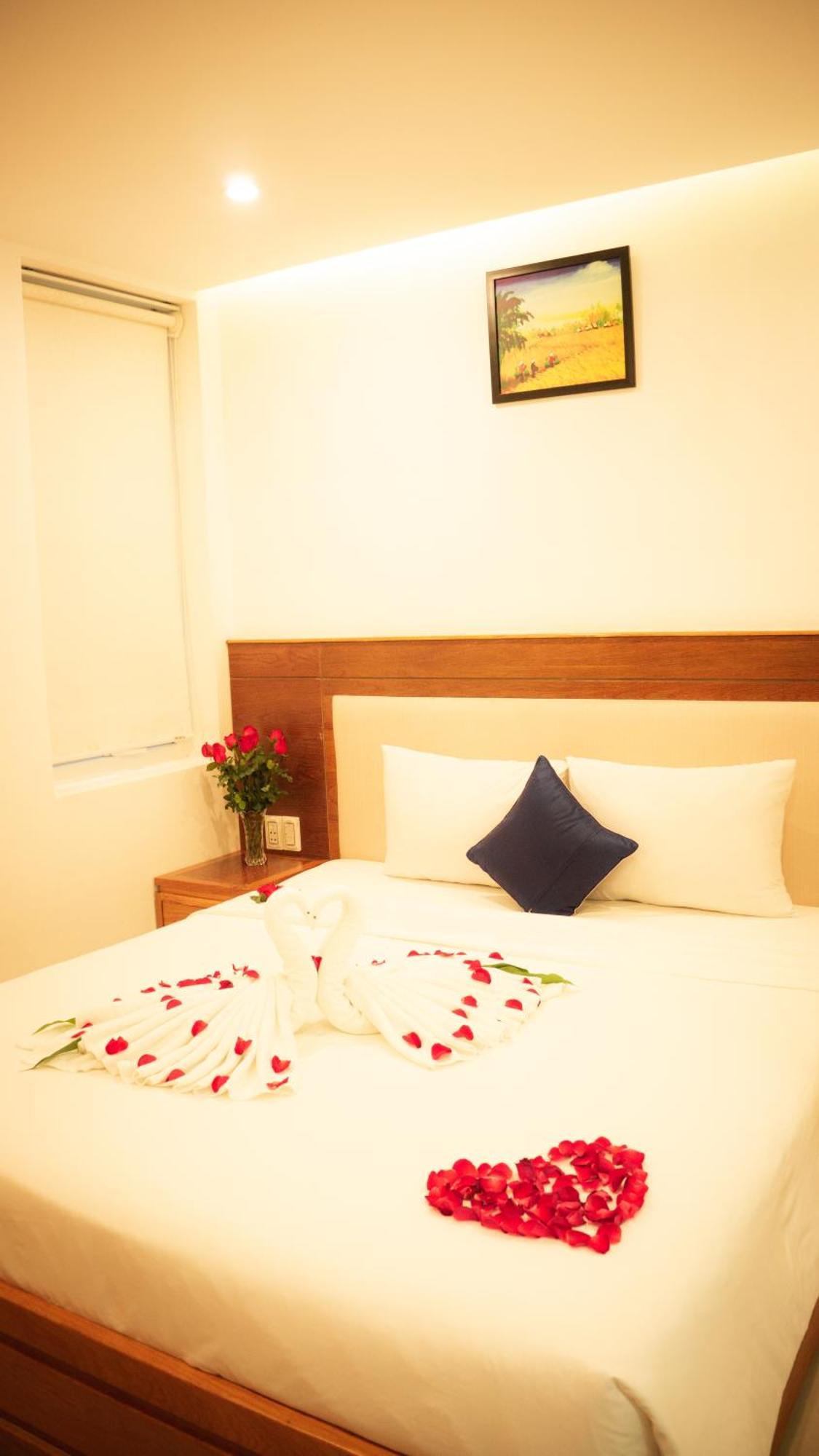 Sea Castle Hotel Da Nang Exterior photo