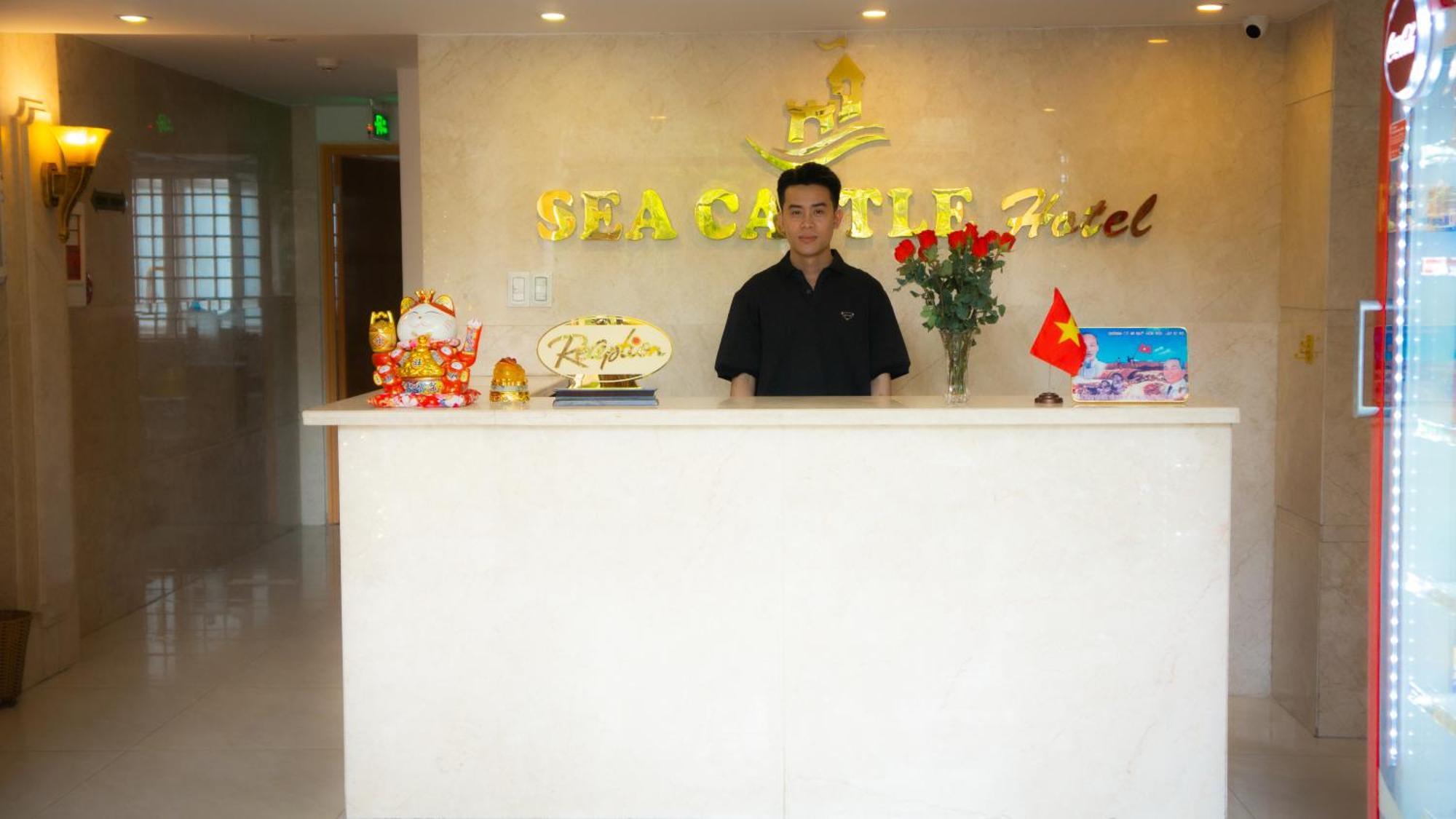 Sea Castle Hotel Da Nang Exterior photo