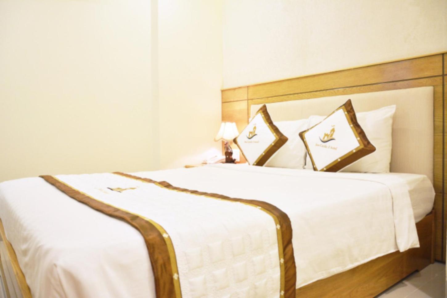 Sea Castle Hotel Da Nang Exterior photo